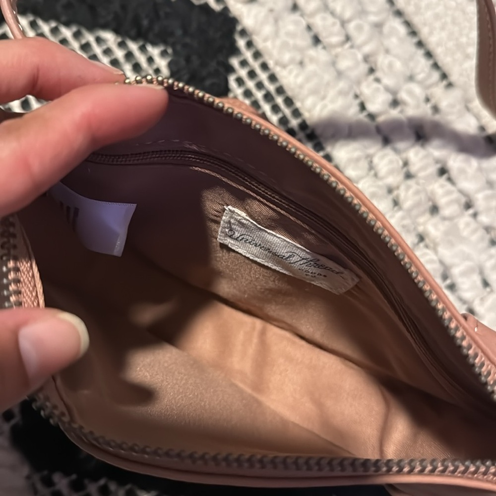 Universal Thread Fanny - Picture 4 of 5